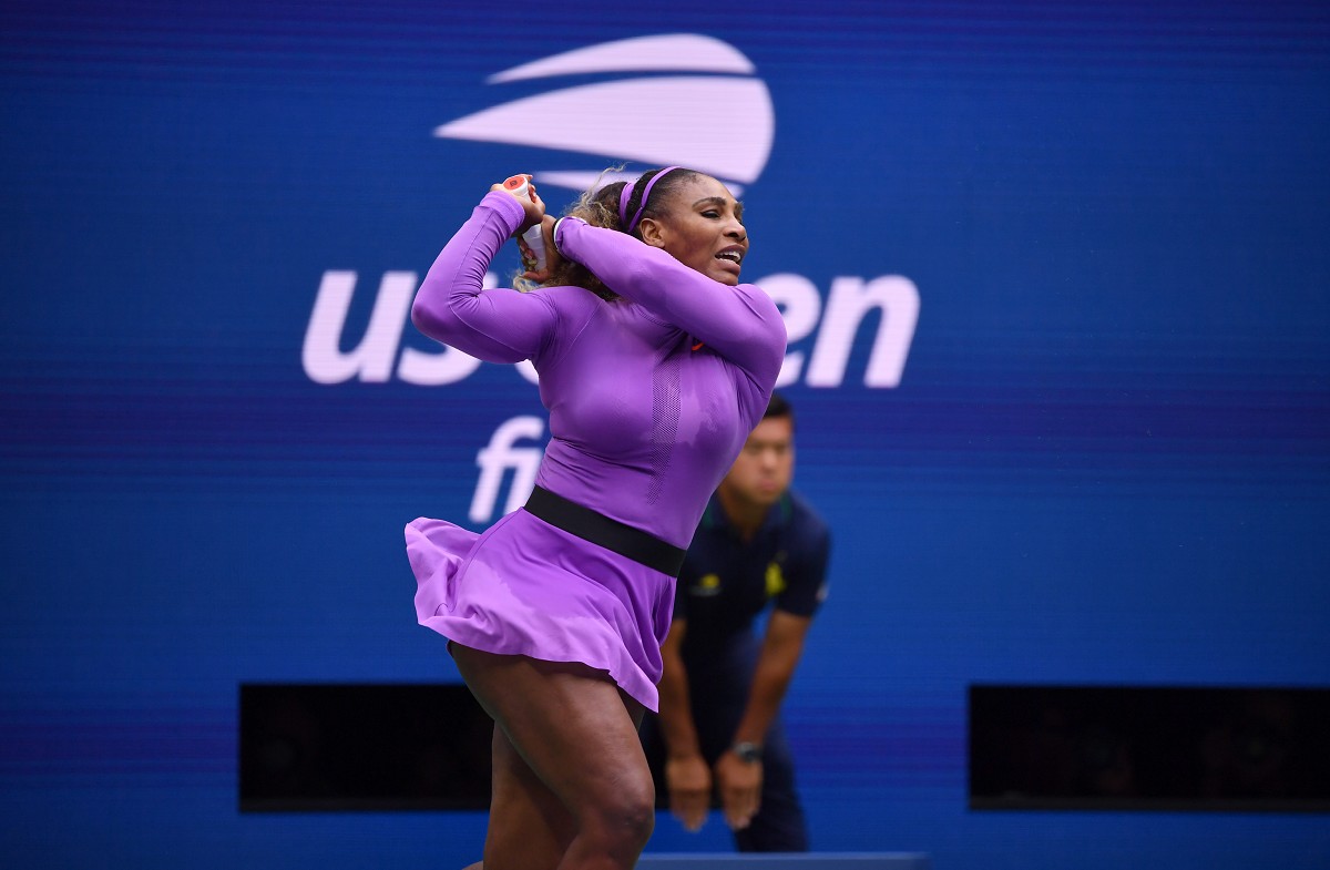 Cincinnati: Serena Williams fatica ma batte Rus al tie-break decisivo