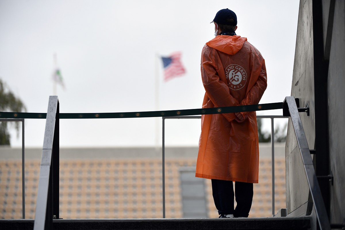 Parigi e le polemiche prêt-à-porter