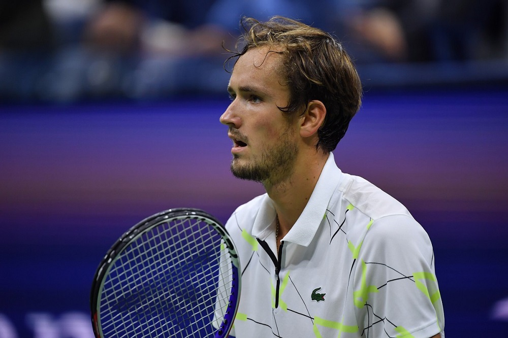 Atp Amburgo, subito fuori Medvedev: Humbert lo regola in due set