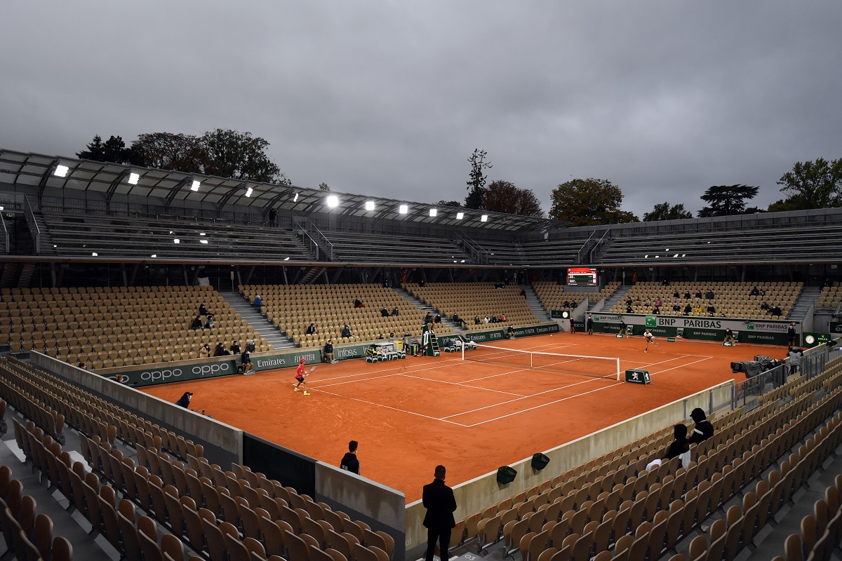 Roland Garros, nel 2021 sarà introdotta la sessione serale con match al via alle 21.00