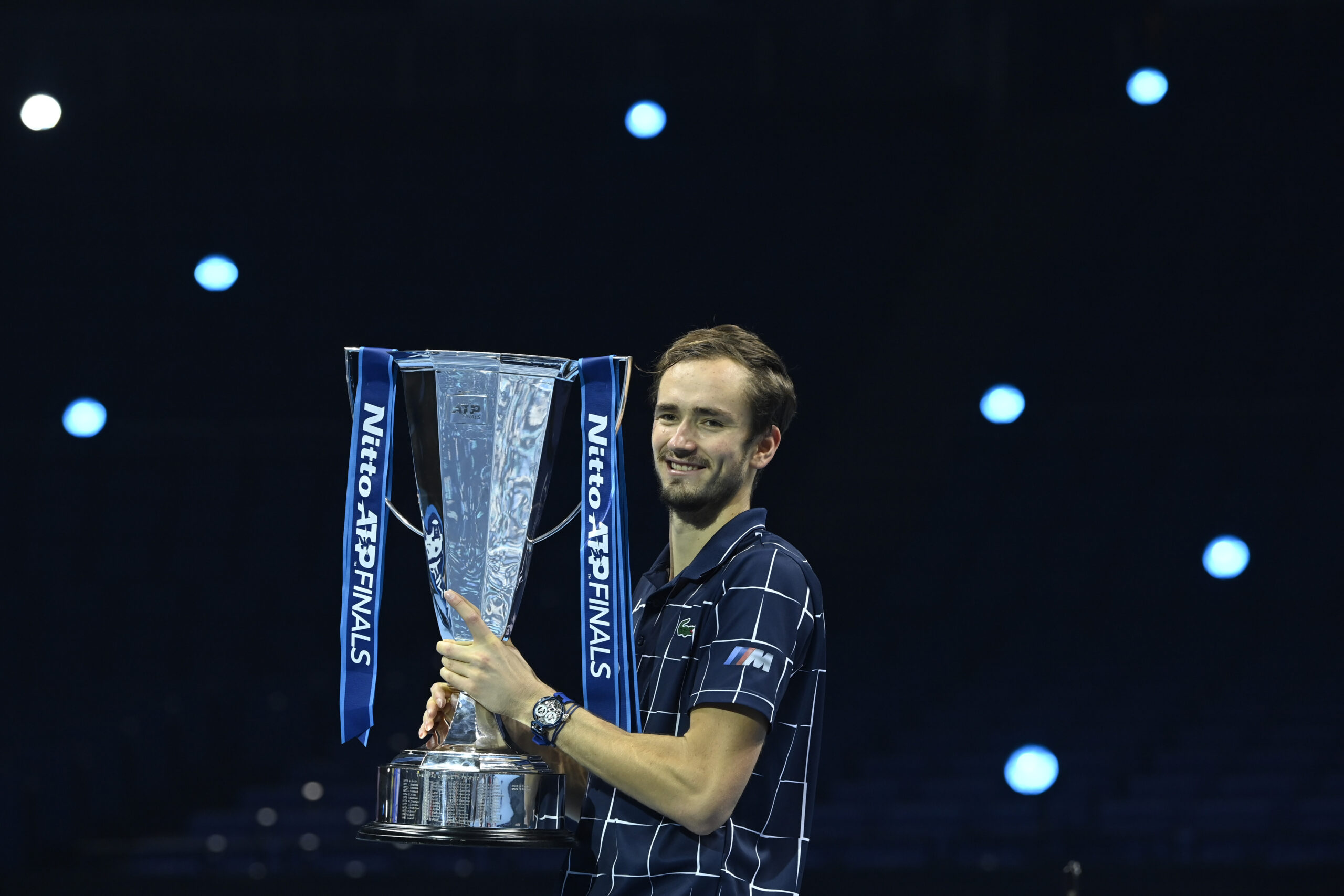 Medvedev sugli Australian Open: “Se dovessimo stare 14 giorni in camera nessuno ci andrà”