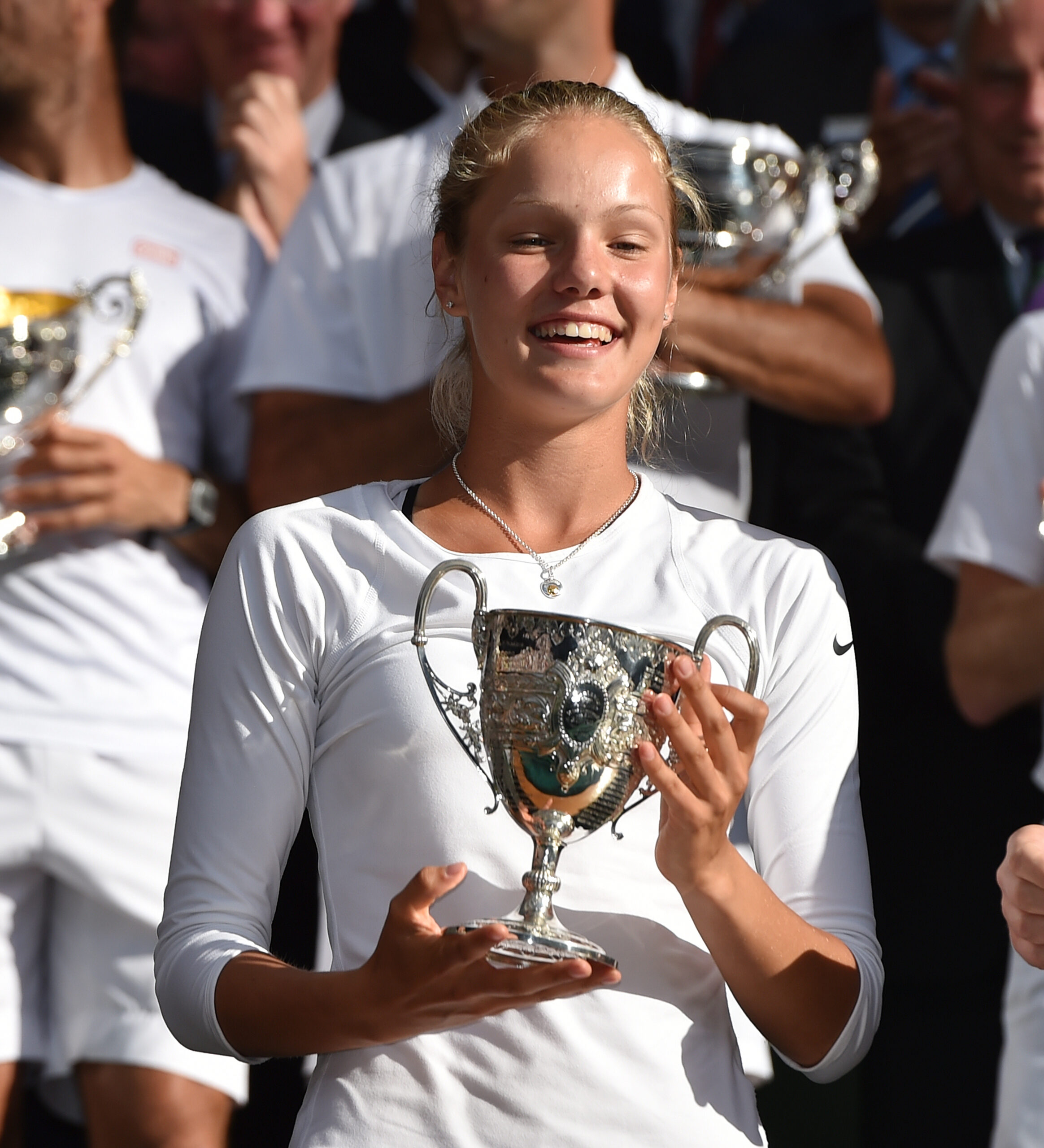 Sofya Zhuk aggredita dagli haters per un topless