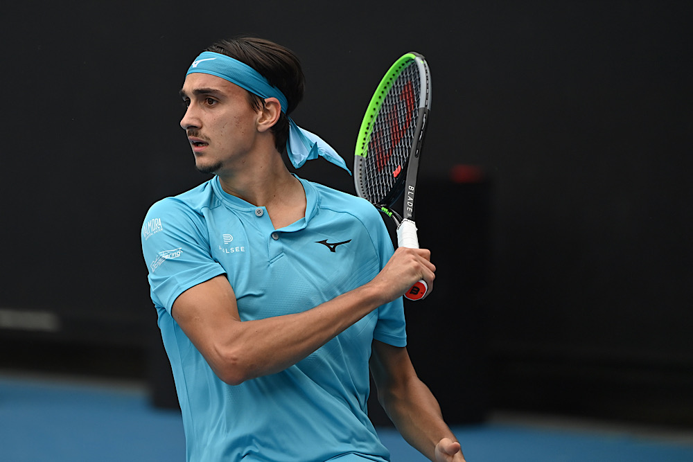 Atp 250 Montpellier: Lorenzo Sonego soffre ma batte Gaston