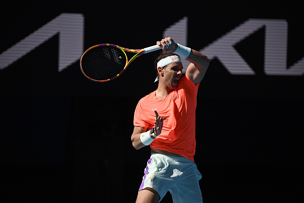 Rafael Nadal colpito dai crampi durante la conferenza stampa (video)
