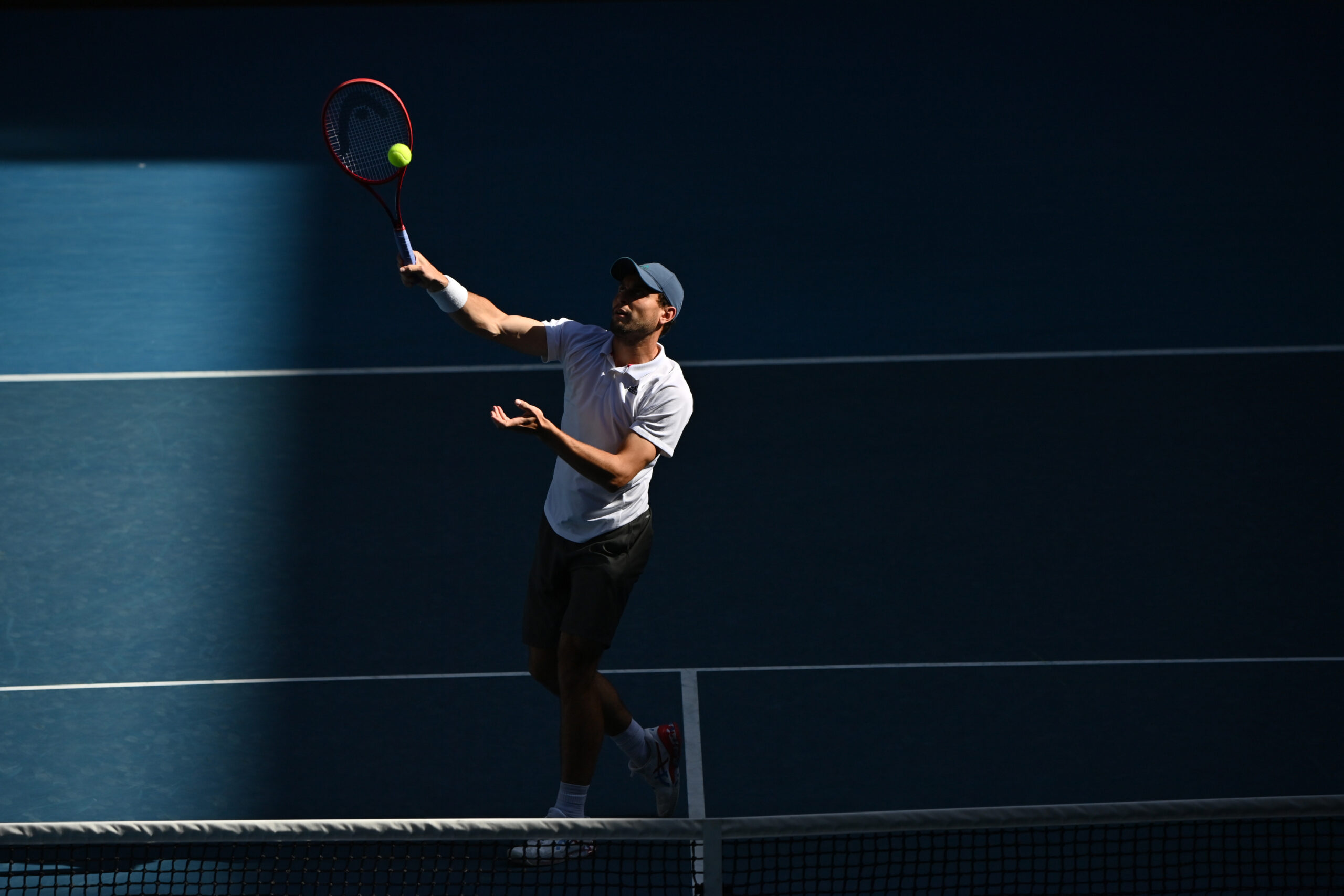 Australian Open: Dimitrov spazza via Thiem. Prosegue la favola Karatsev