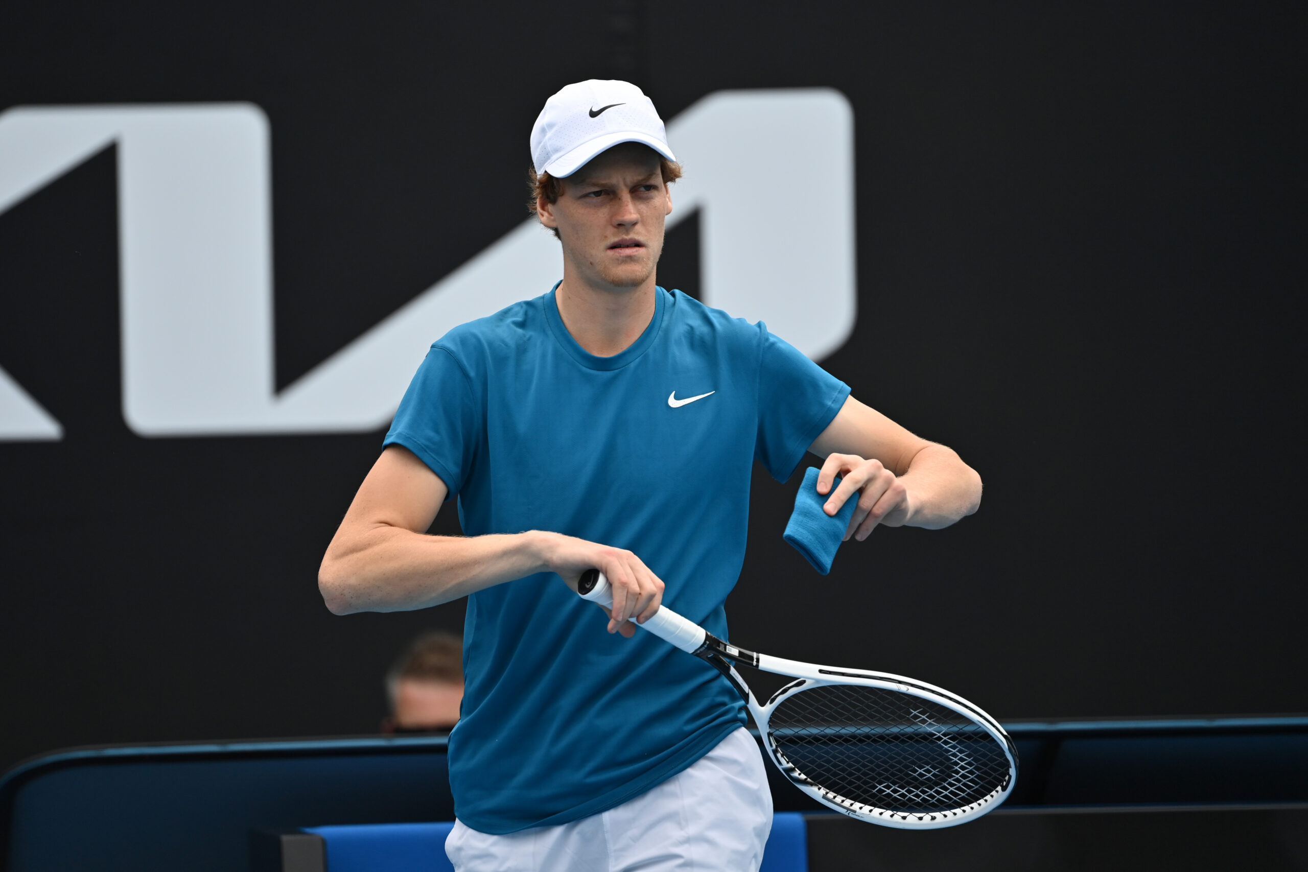 Atp Montpellier, Sinner bloccato da Bedene e dalla schiena