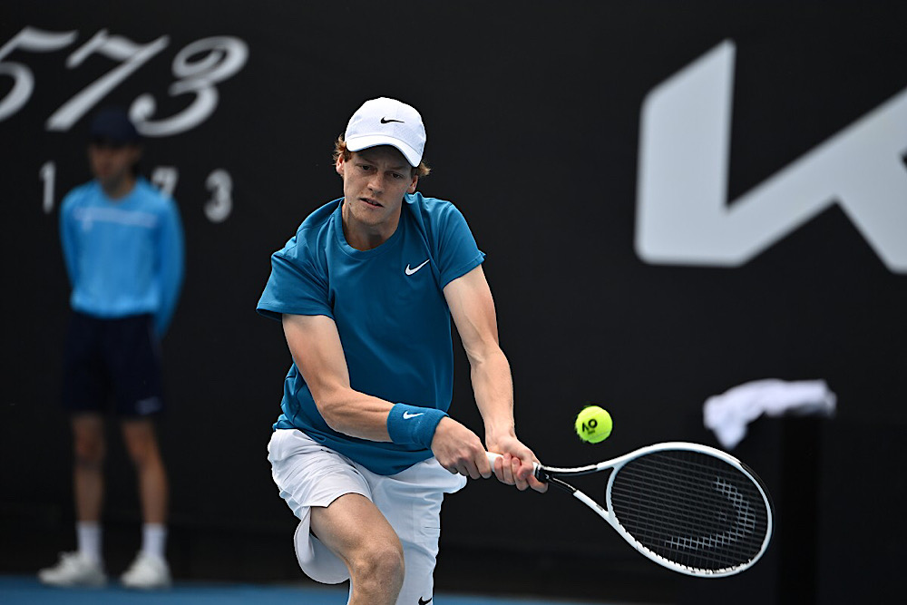 Atp Dubai: il miglior Sinner dell’anno supera un ottimo Bautista Agut