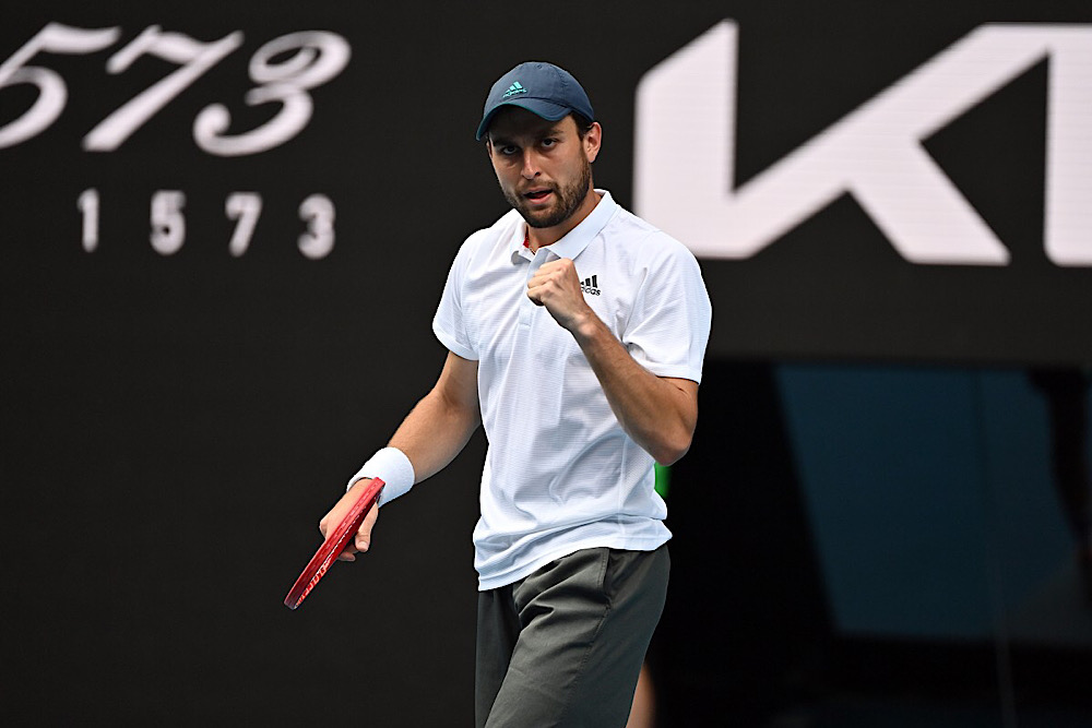 Atp Dubai: Aslan Karatsev domina Harris e conquista il primo titolo in carriera
