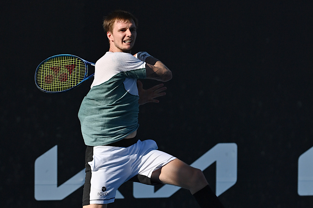 ATP Doha: finale rovente tra Bublik e Ramanathan (video)