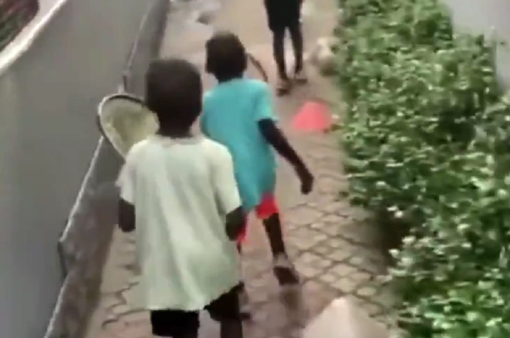 L’incredibile video dei piccoli tennisti in Africa, Djokovic: “Pura passione”