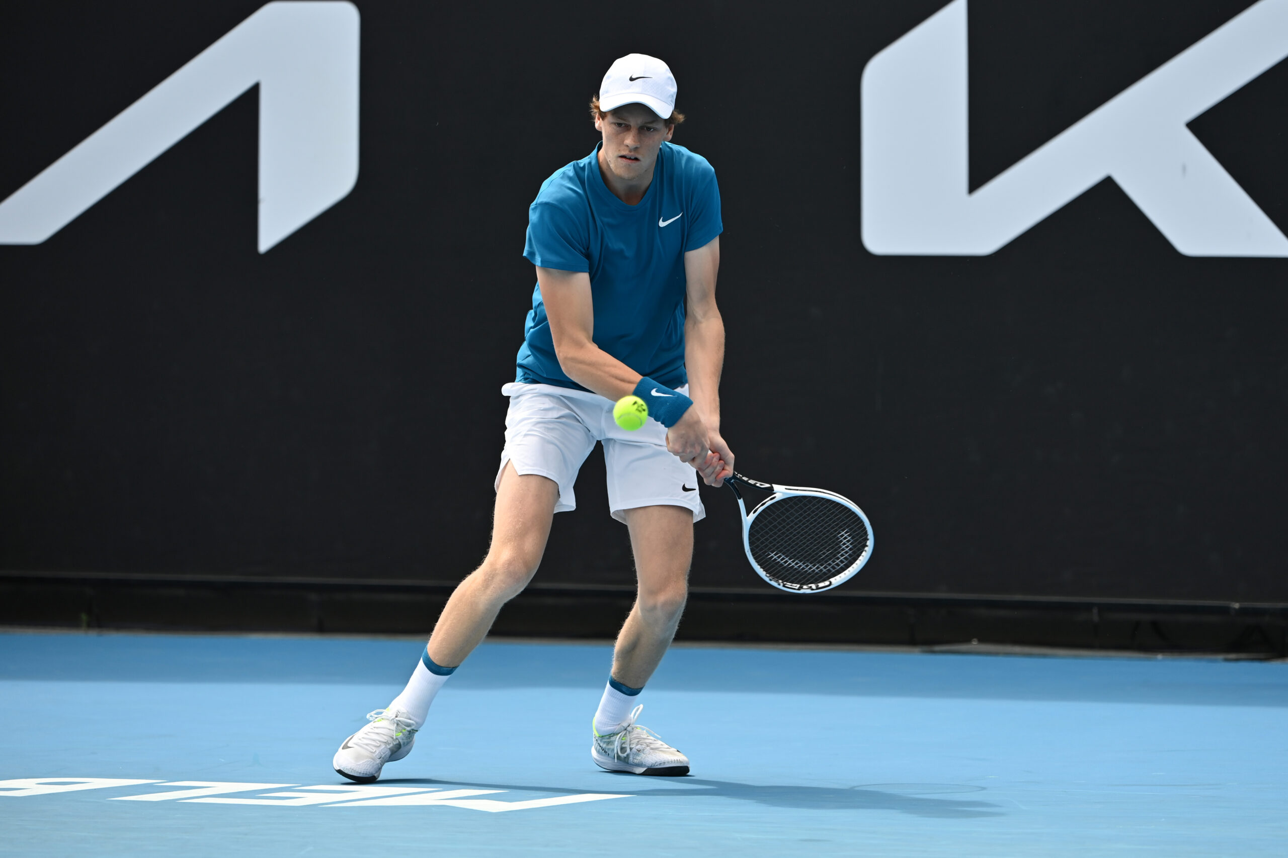 ATP Dubai: Sinner rimonta Bublik nel match d’esordio