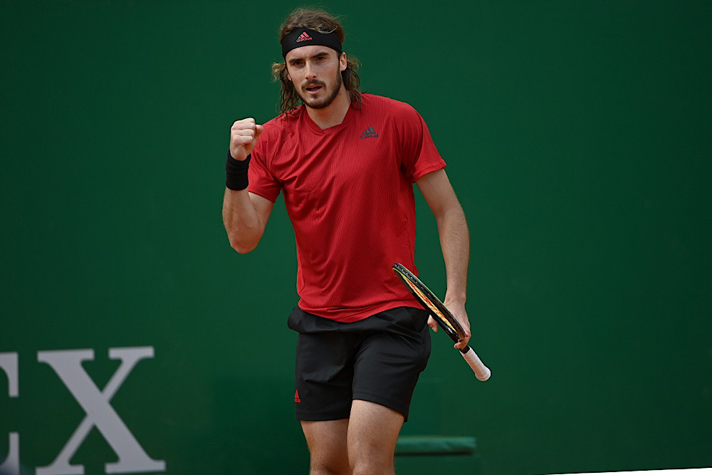 Barcellona, Tsitsipas è on fire: Sinner si arrende in due set