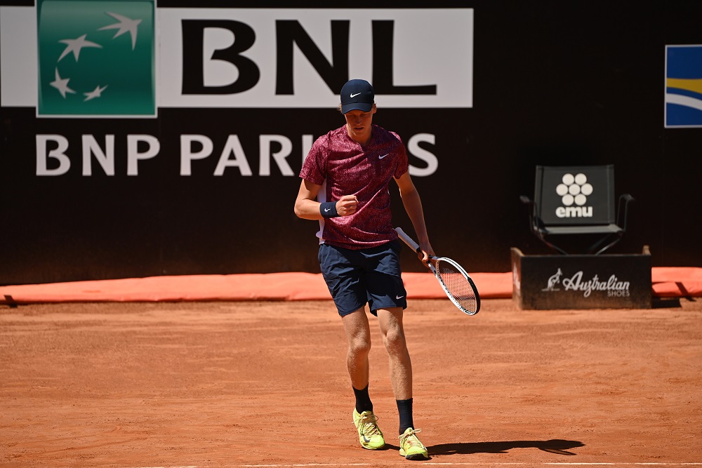 Sinner si allena con Thiem in vista del Roland Garros