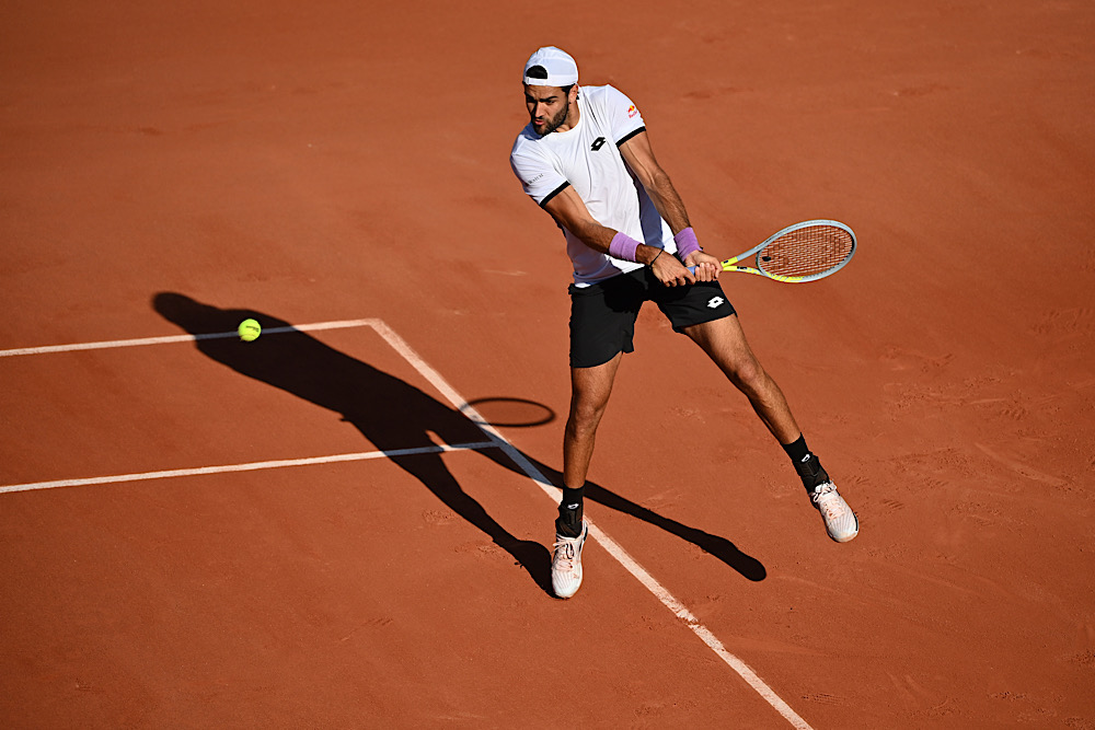 Roland Garros, Matteo Berrettini domina Coria e vola al terzo turno