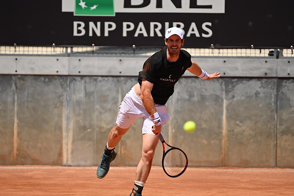 Andy Murray: “Lotta a mezzanotte in uno stadio vuoto, Federer è di ispirazione per me”