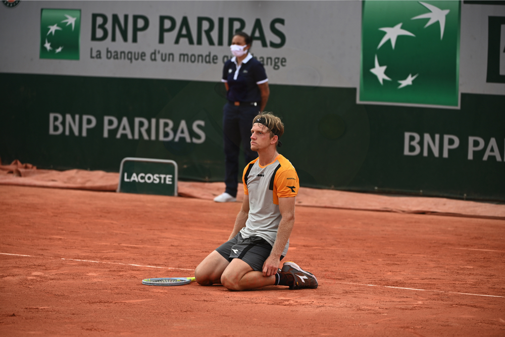 Roland Garros: Medvedev si conferma, Davidovich Fokina dà spettacolo