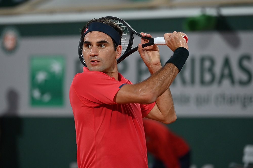 Non ce la fa Roger Federer: si ritira lo svizzero, Berrettini ai quarti