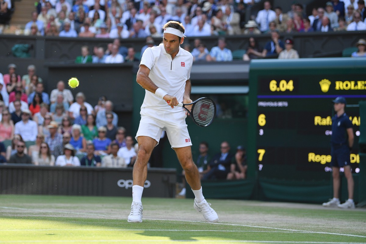 Wimbledon, Mannarino si infortuna sul più bello: Federer vince al quinto per ritiro