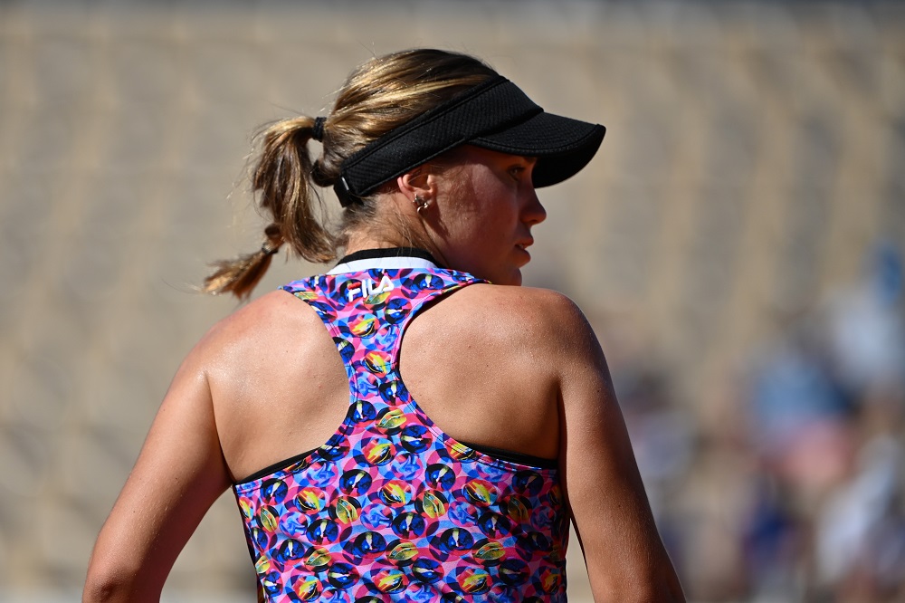 Roland Garros: avanti Kenin e Swiatek, fuori Svitolina