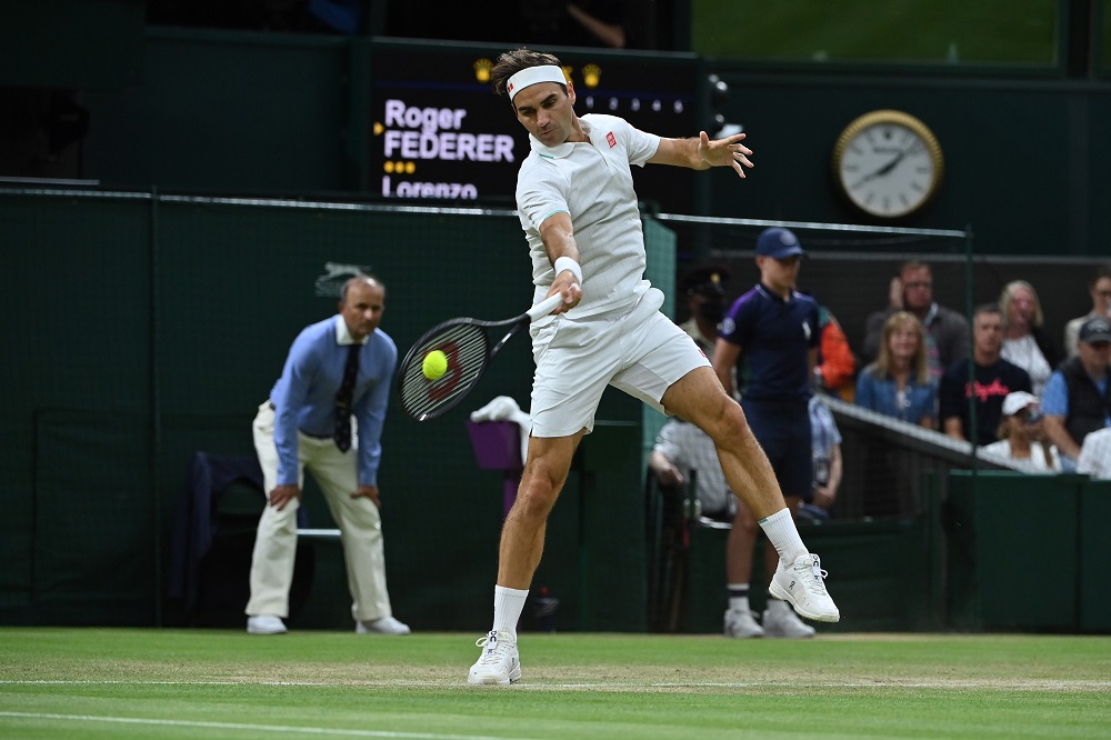 Hurkacz domina sul Centre Court: Federer saluta Wimbledon