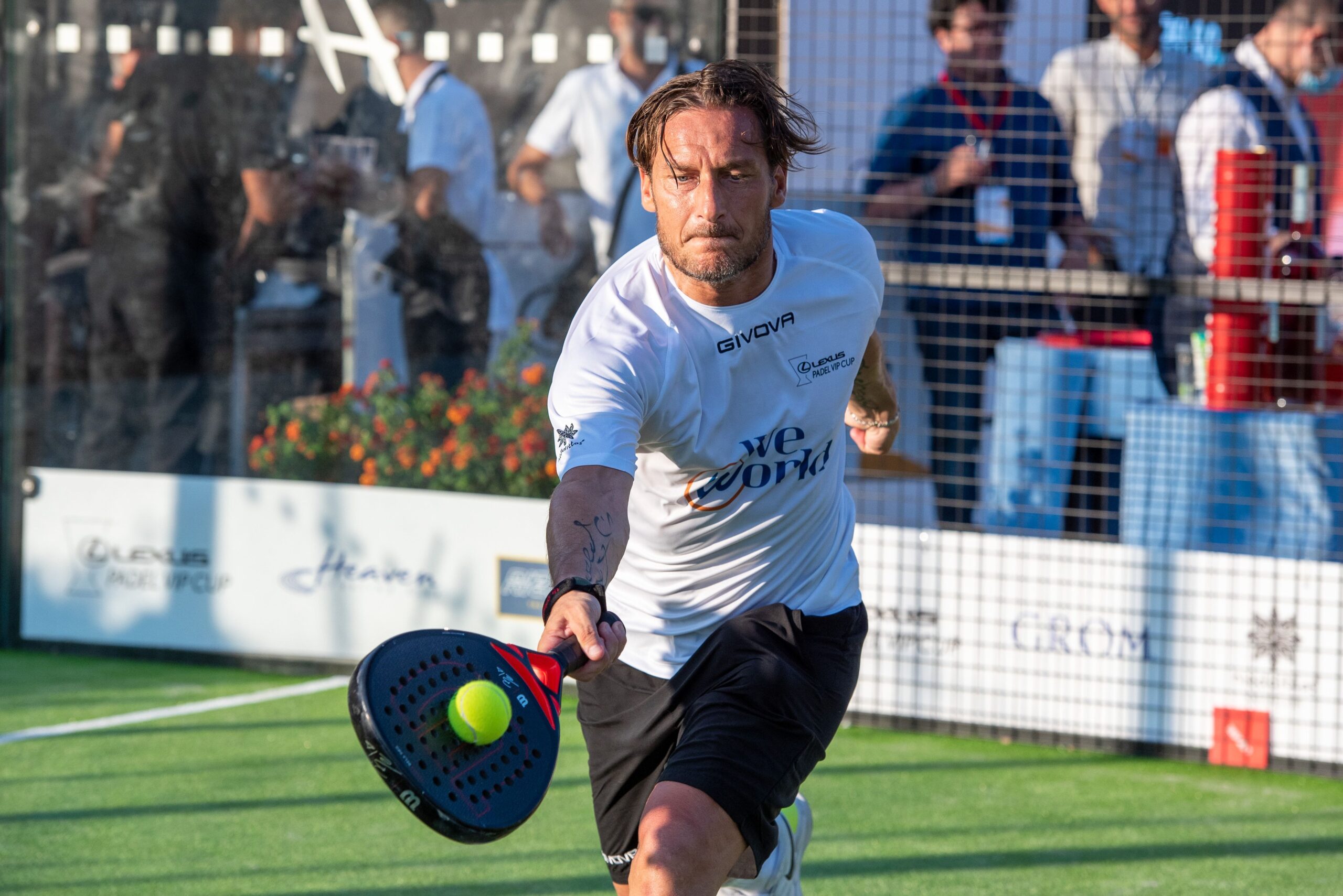 Lexus Padel Vip Cup, le stelle del pallone illuminano la Costa Smeralda