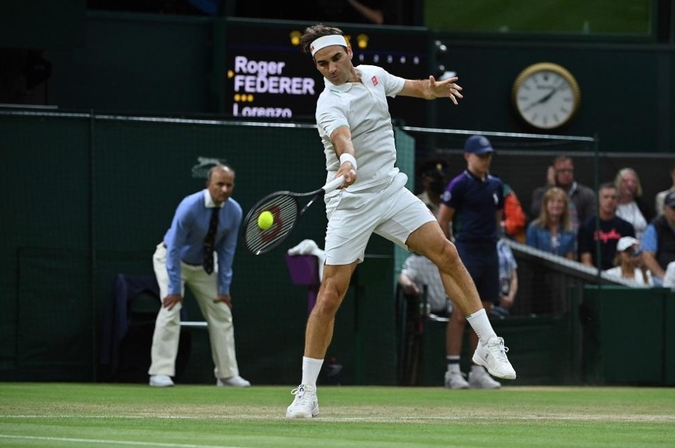 Roger Federer mette all’asta i cimeli di carriera: devoluto il ricavato in beneficenza