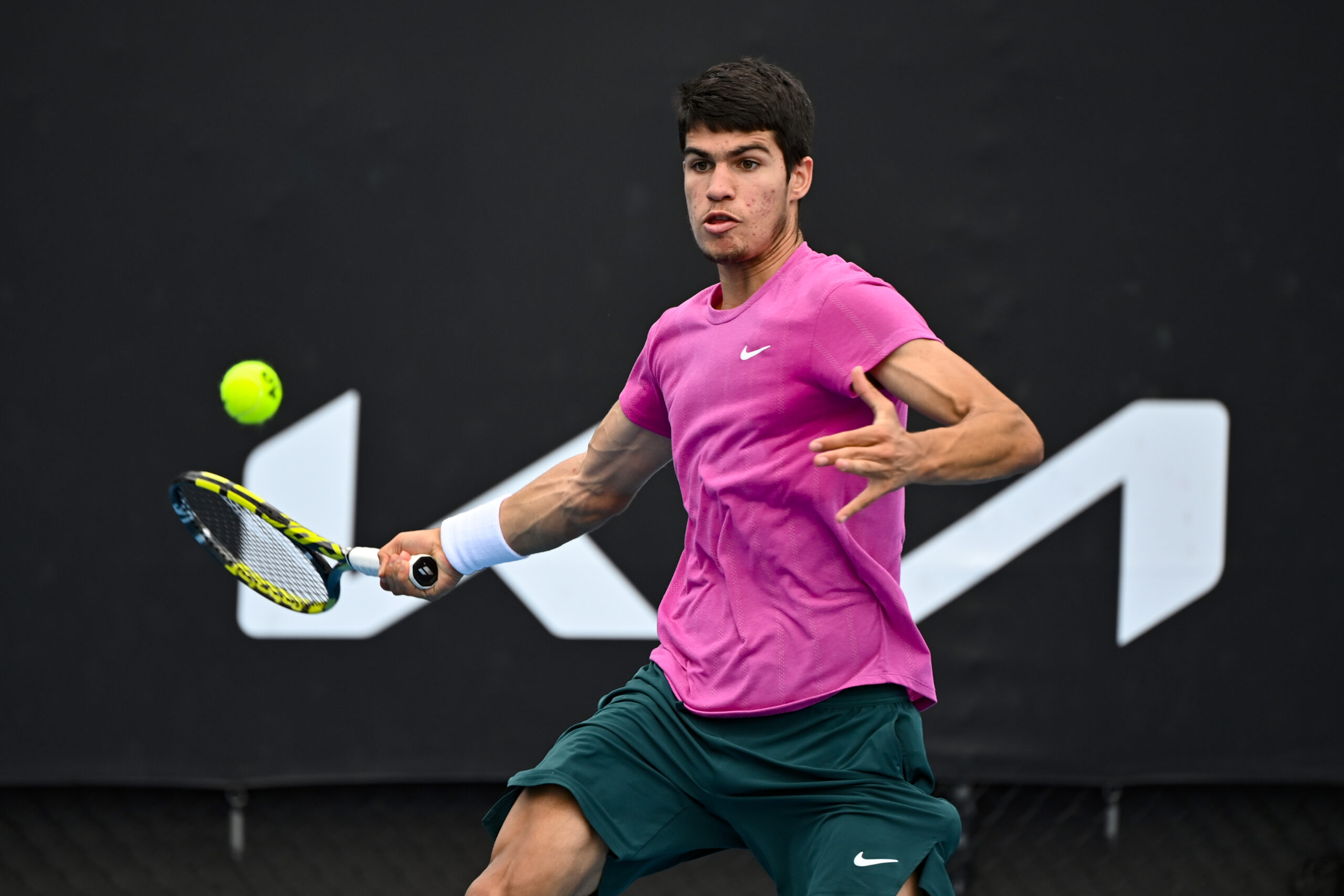 US Open, il battesimo di Alcaraz nel Gotha del tennis: Tsitsipas fuori dal torneo