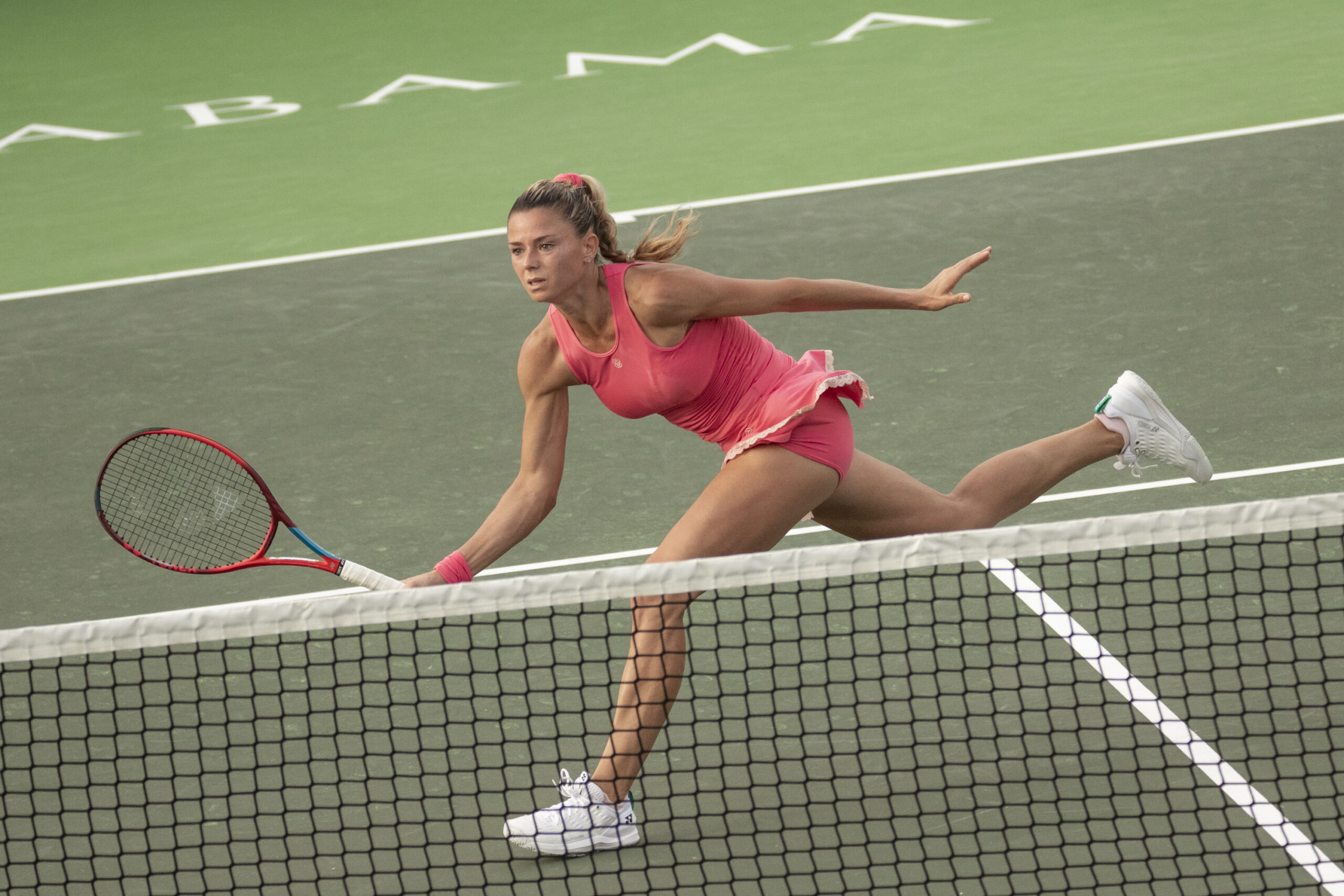 WTA Tenerife, Giorgi travolge Kovinic e vola ai quarti di finale