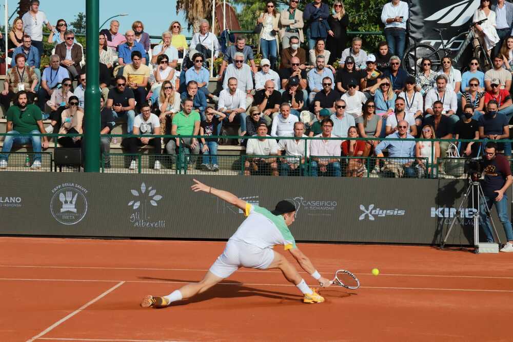 Challenger Napoli 2, Griekspoor domina Ritschard, conquista il terzo torneo di fila e la top 100