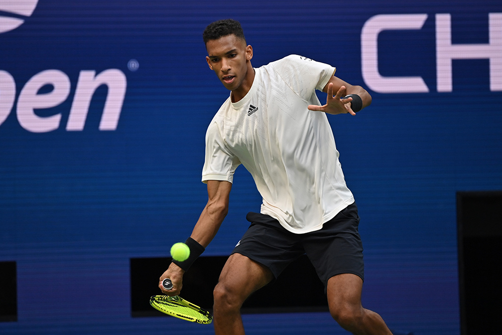 Masters 1000 Shanghai: Rinderknech sorprende Auger Aliassime, Musetti si salva