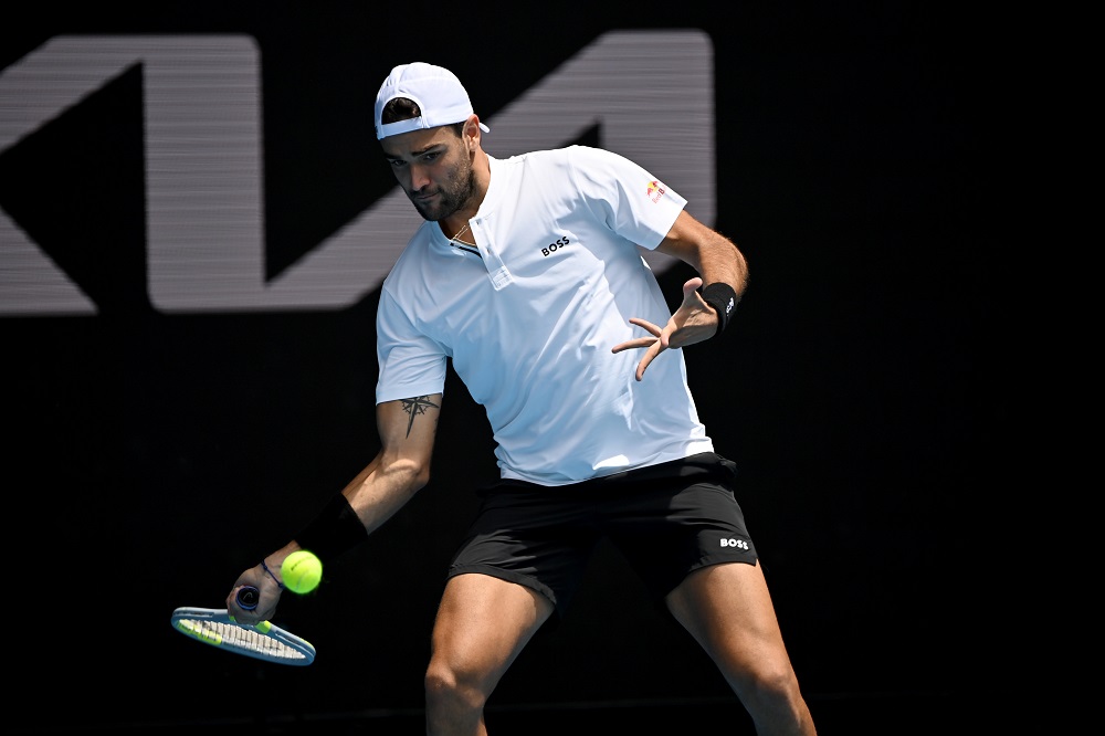 Australian Open, è lotta per cuori forti: Berrettini batte Alcaraz al tiebreak del quinto set