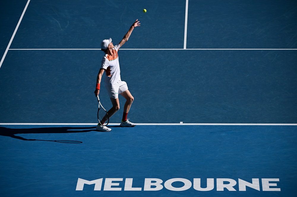 Jannik Sinner: “Tsitsipas troppo bravo, in queste partite devo fare di più”
