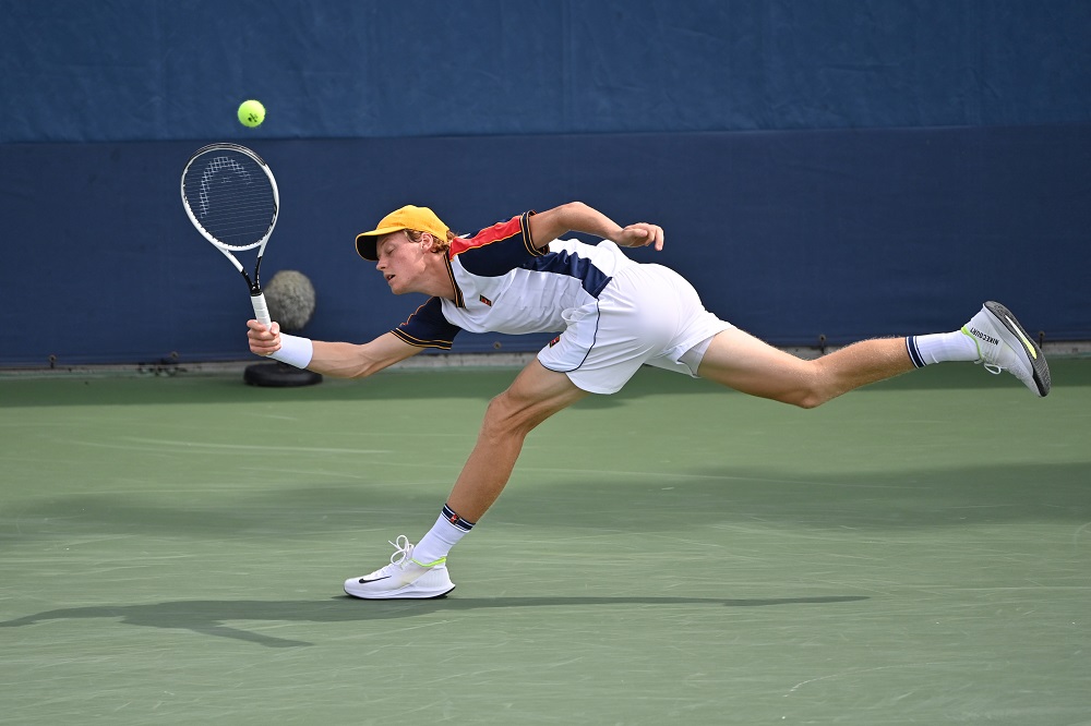 Australian Open, Sinner c’è: eliminato Sousa in tre set
