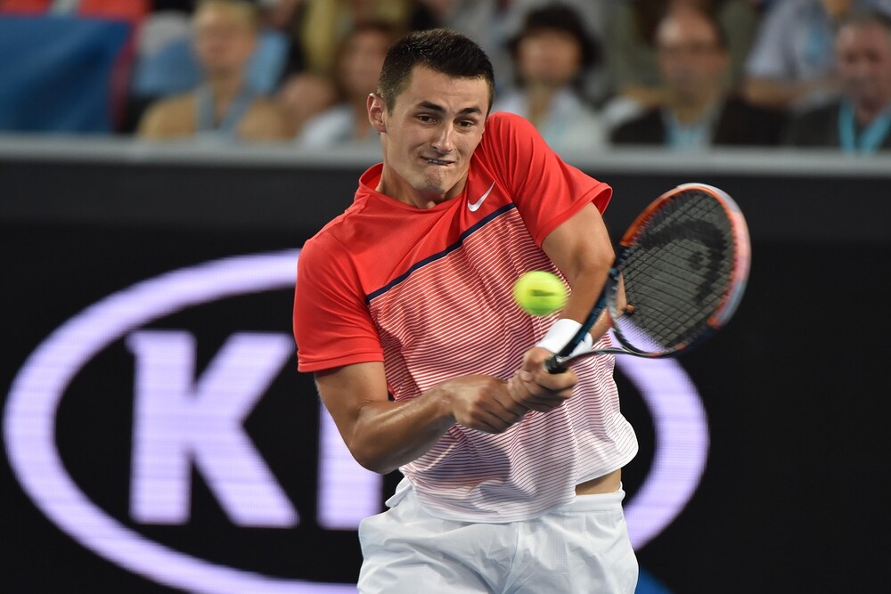 Australian Open, Bernard Tomic vince la scommessa col giudice di sedia: è positivo al covid
