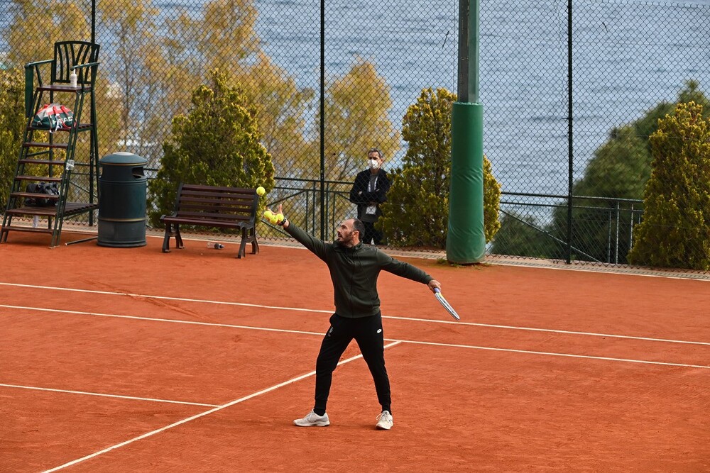Vincenzo Santopadre, protagonista di uno stage a Taranto: “Berrettini? È vicinissimo alla vittoria di uno Slam” (VIDEO)
