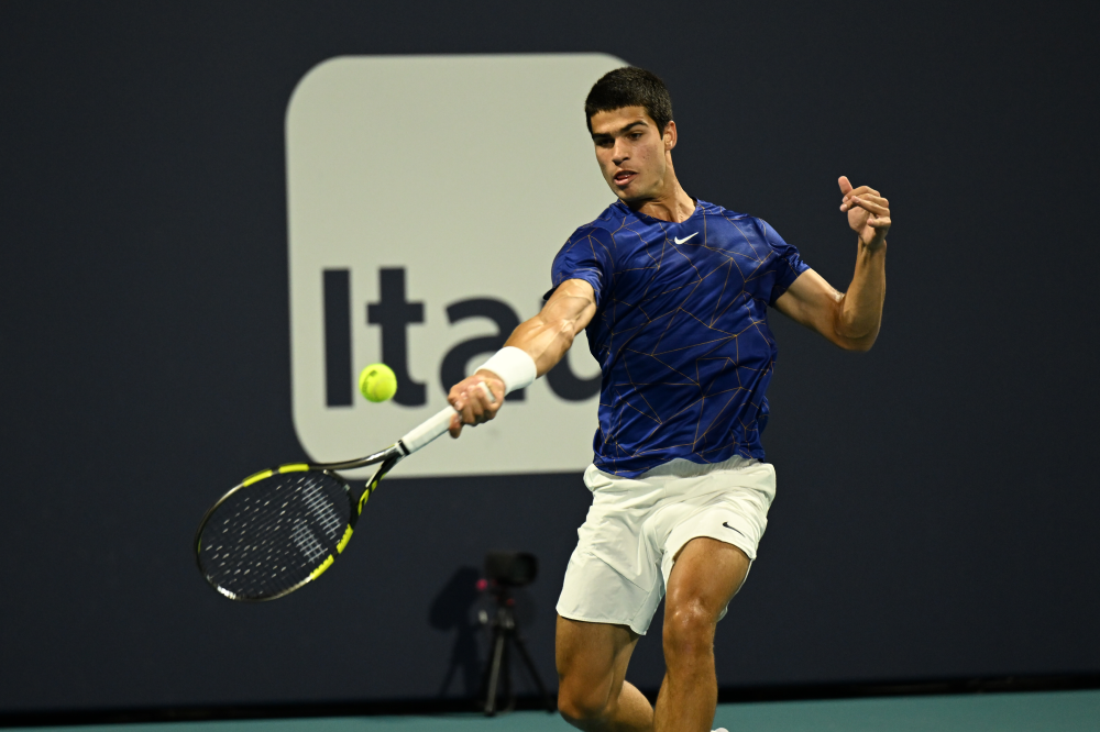 Masters 1000 Miami, Alcaraz batte anche il campione in carica: sarà finale tra prime volte con Ruud
