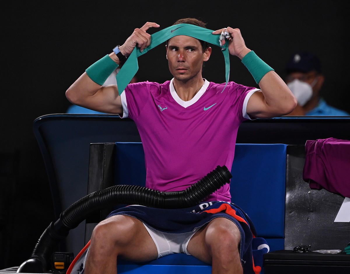 Rafael Nadal torna in campo: “Primo allenamento leggero dopo quattro settimane di stop”