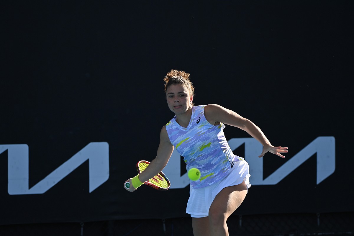 WTA Madrid, Jasmine Paolini lotta nel primo set ma è costretta ad arrendersi a Ons Jabeur