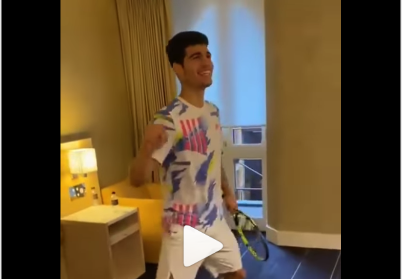 Alcaraz festeggia il primo 1000 ‘bailando’ con Enrique Iglesias (VIDEO)