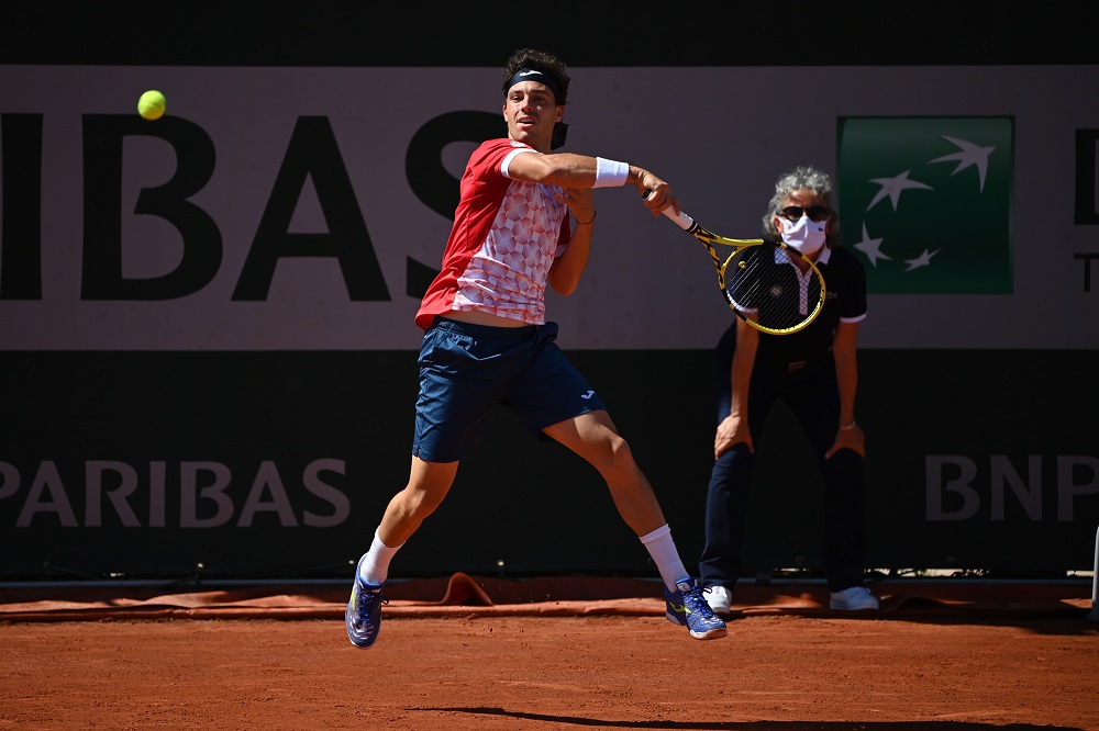 ATP Ginevra, è Majchrzak a sfruttare l’occasione: Cecchinato esce di scena