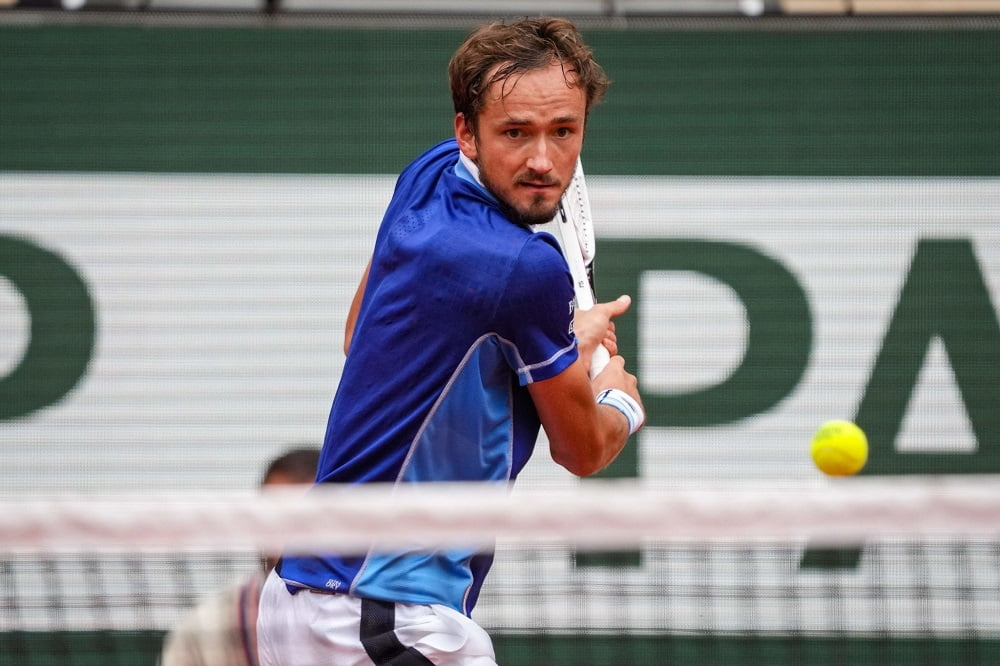 Roland Garros, Medvedev insaziabile: vittoria stellare contro Kecmanovic