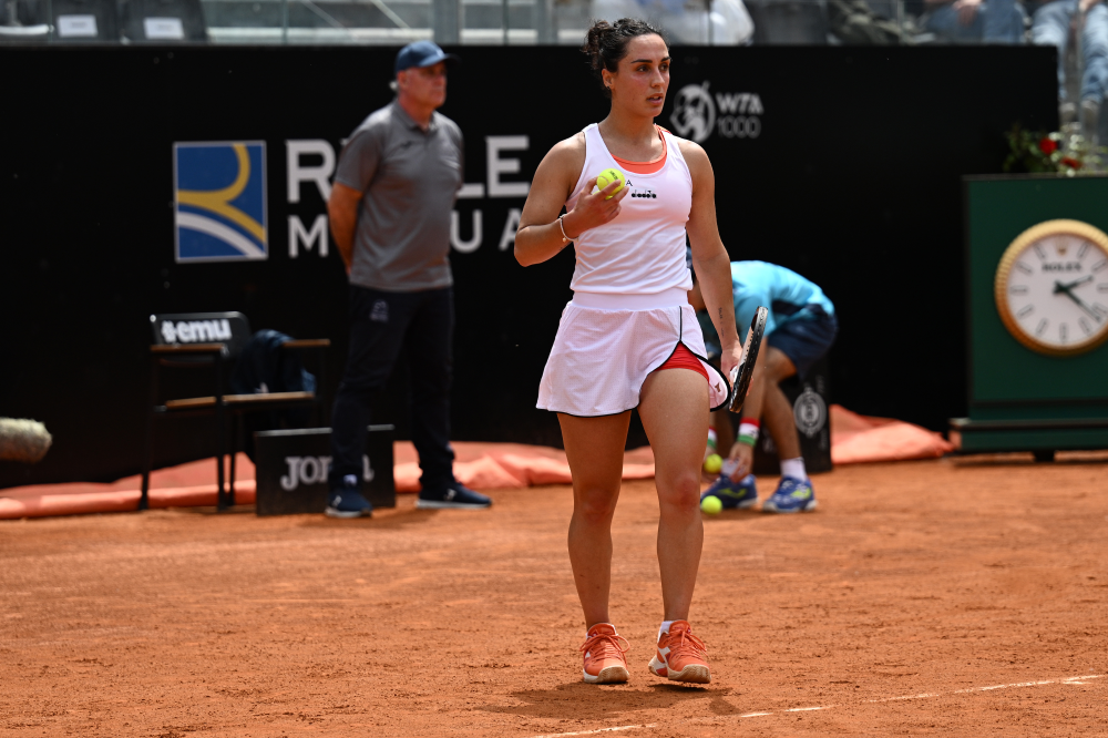 Roland Garros, Trevisan non sbaglia e vola al secondo turno. Tutto facile per Swiatek