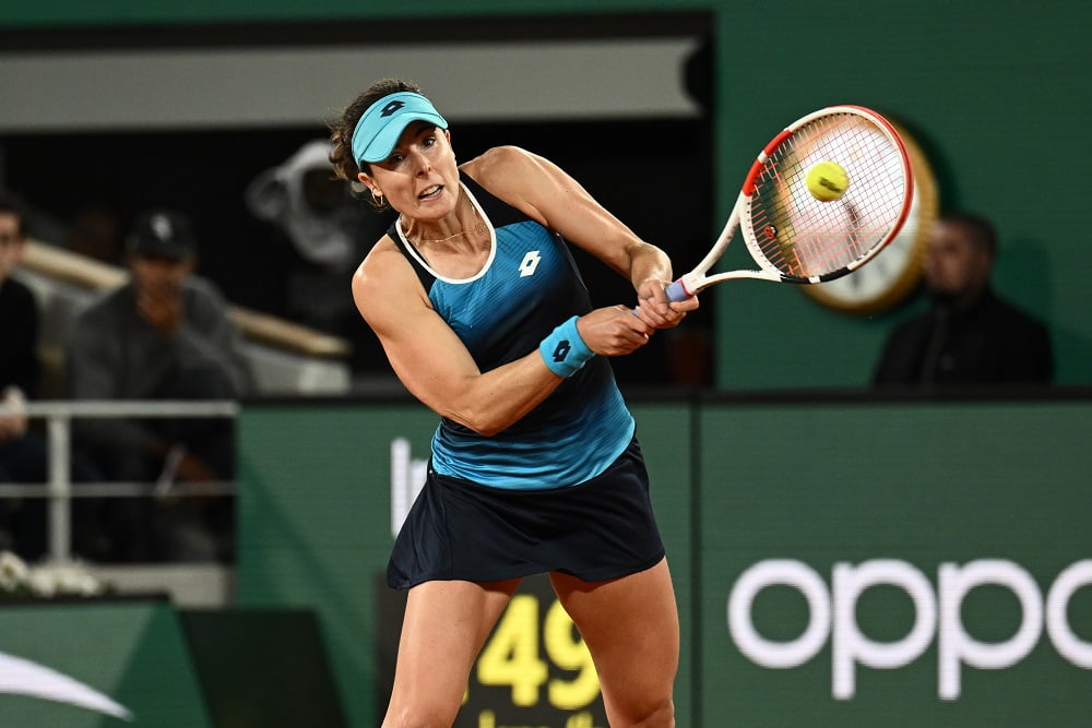 Alizé Cornet grida allo scandalo: “Al Roland Garros in tanti hanno avuto il Covid, nessuno ha detto nulla”