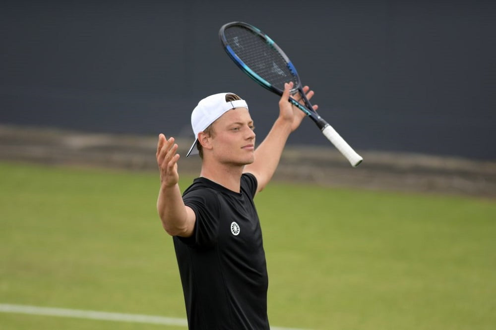 Clamoroso a ‘s-Hertogenbosch: Van Rijthoven distrugge Medvedev e conquista il trofeo