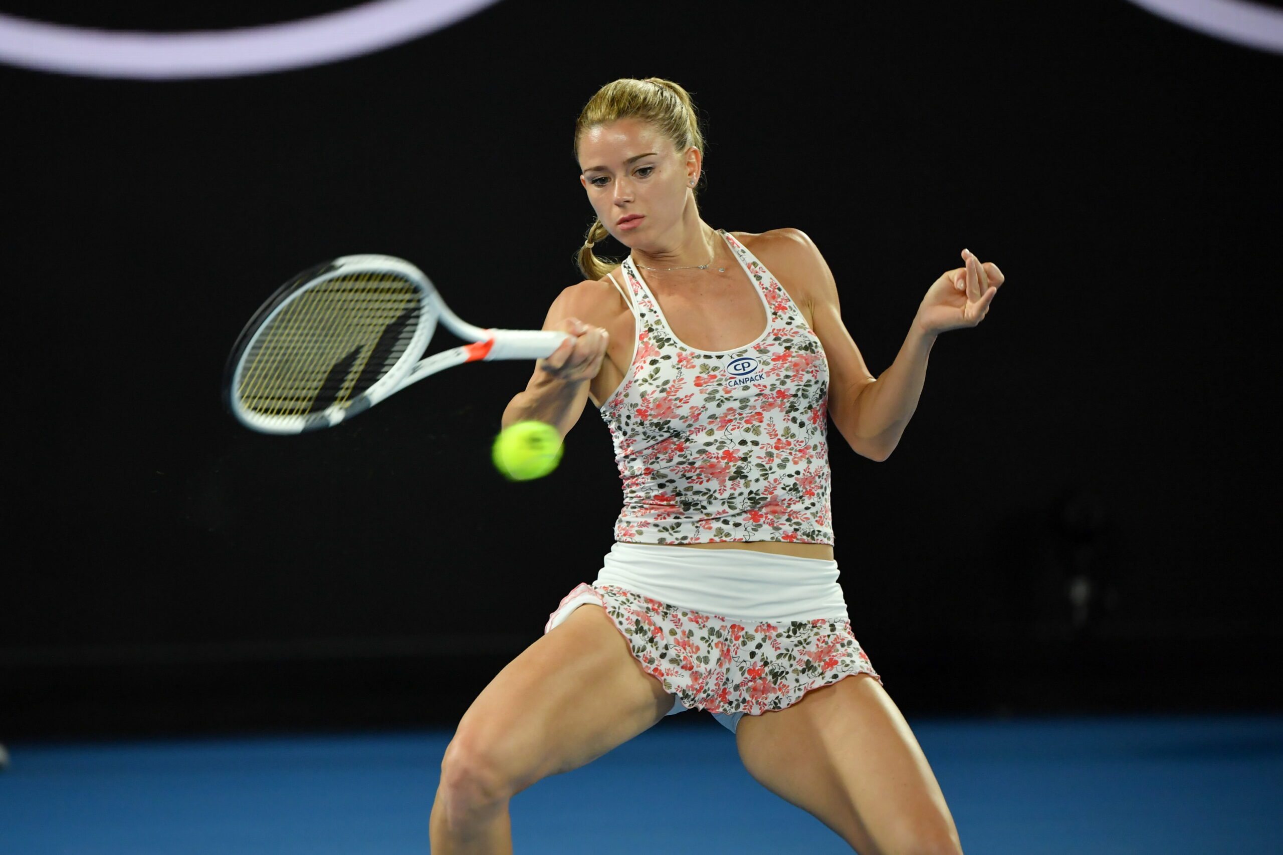 WTA Eastbourne, Camila Giorgi liquida in scioltezza Tomova e vola in semifinale