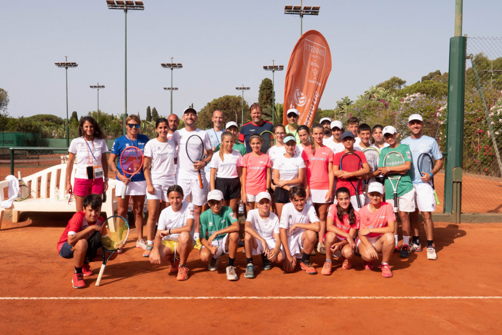 Intesa Sanpaolo Assicura al fianco di I Tennis Foundation per il progetto “Little Tennis Champions”