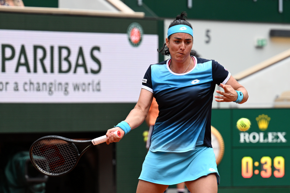 WTA Eastbourne, Ons Jabuer giocherà il doppio con Serena Williams: “Lei è la Regina e deciderà le posizioni”