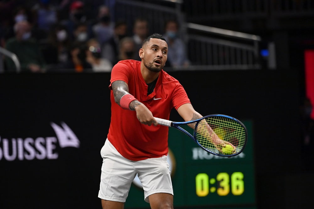 Kyrgios attacca Wimbledon: “È stupido giocare al meglio dei cinque set in doppio”