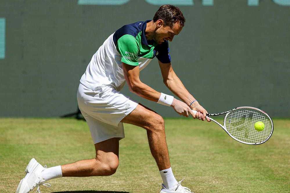 ATP 500 Halle: Medvedev show all’esordio, Kyrgios rimonta Tsitsipas