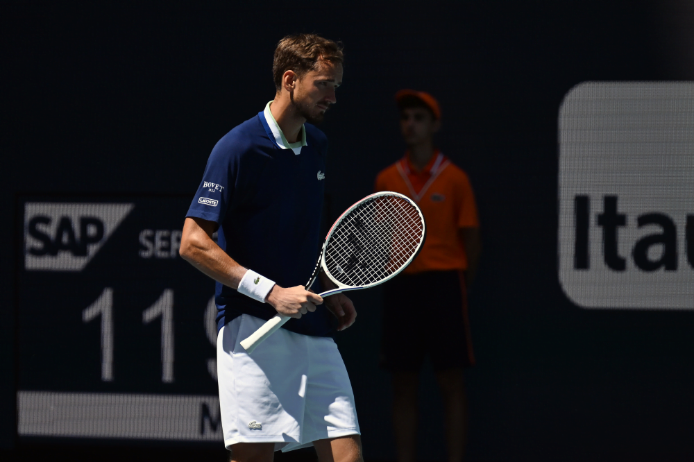 Medvedev-Hurkacz finale ad Halle, a Berlino sarà Bencic-Jabeur l’ultimo atto
